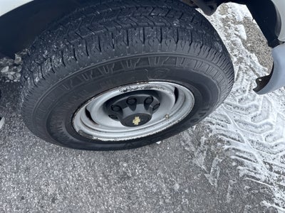 2001 Chevrolet EXPRESS G2500 BASE