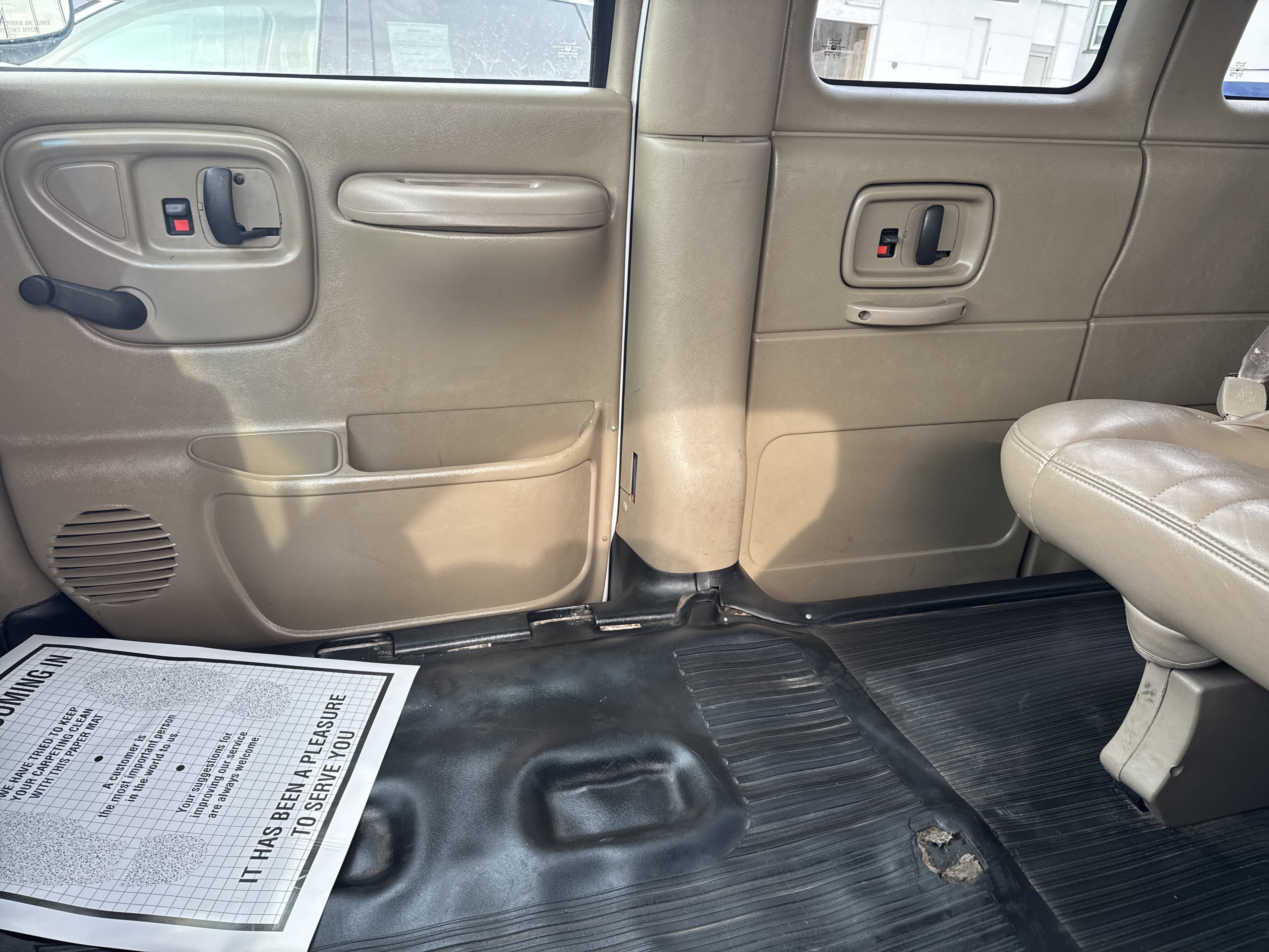 2001 Chevrolet EXPRESS G2500 BASE