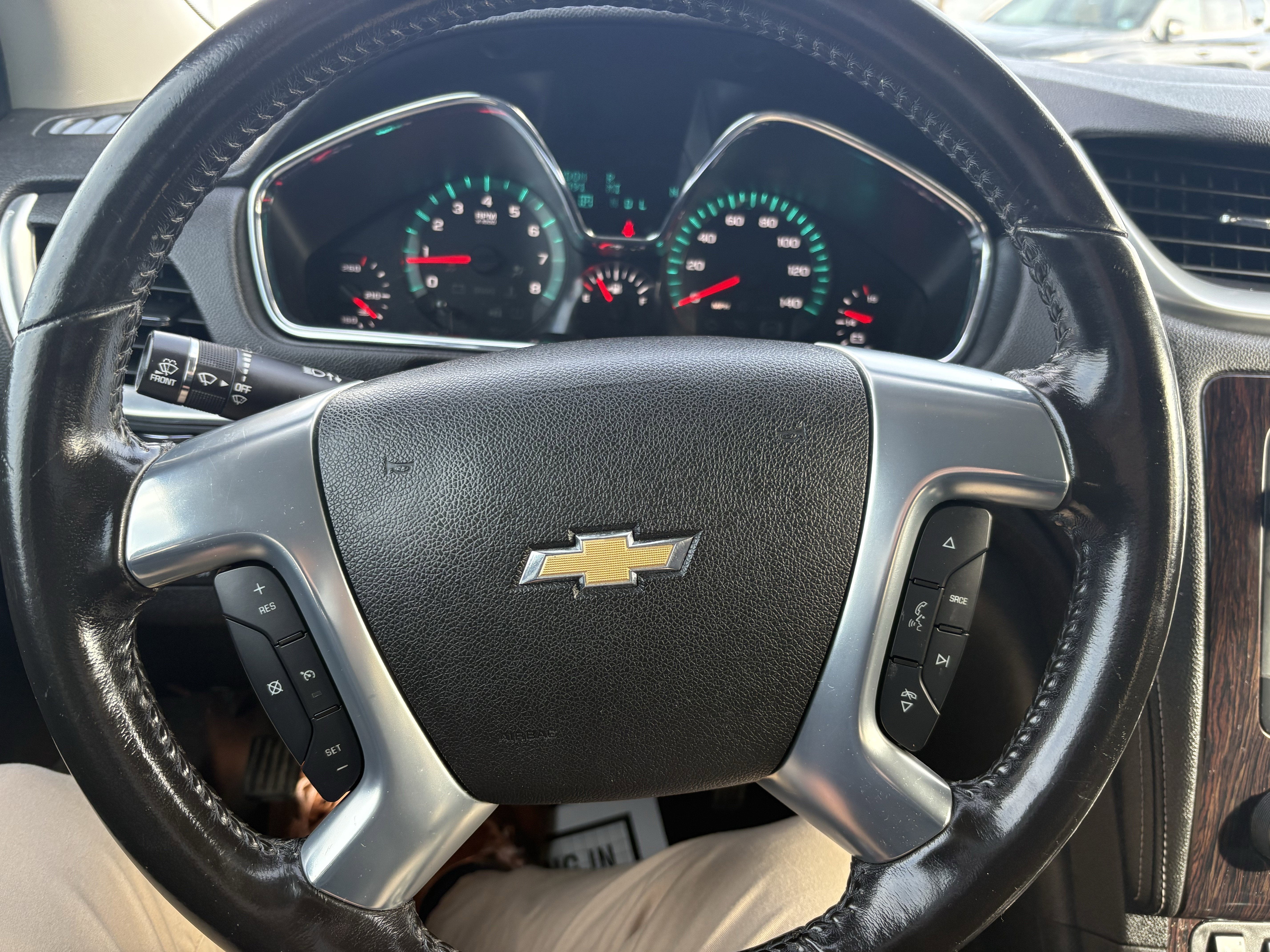 2017 Chevrolet TRAVERSE LT