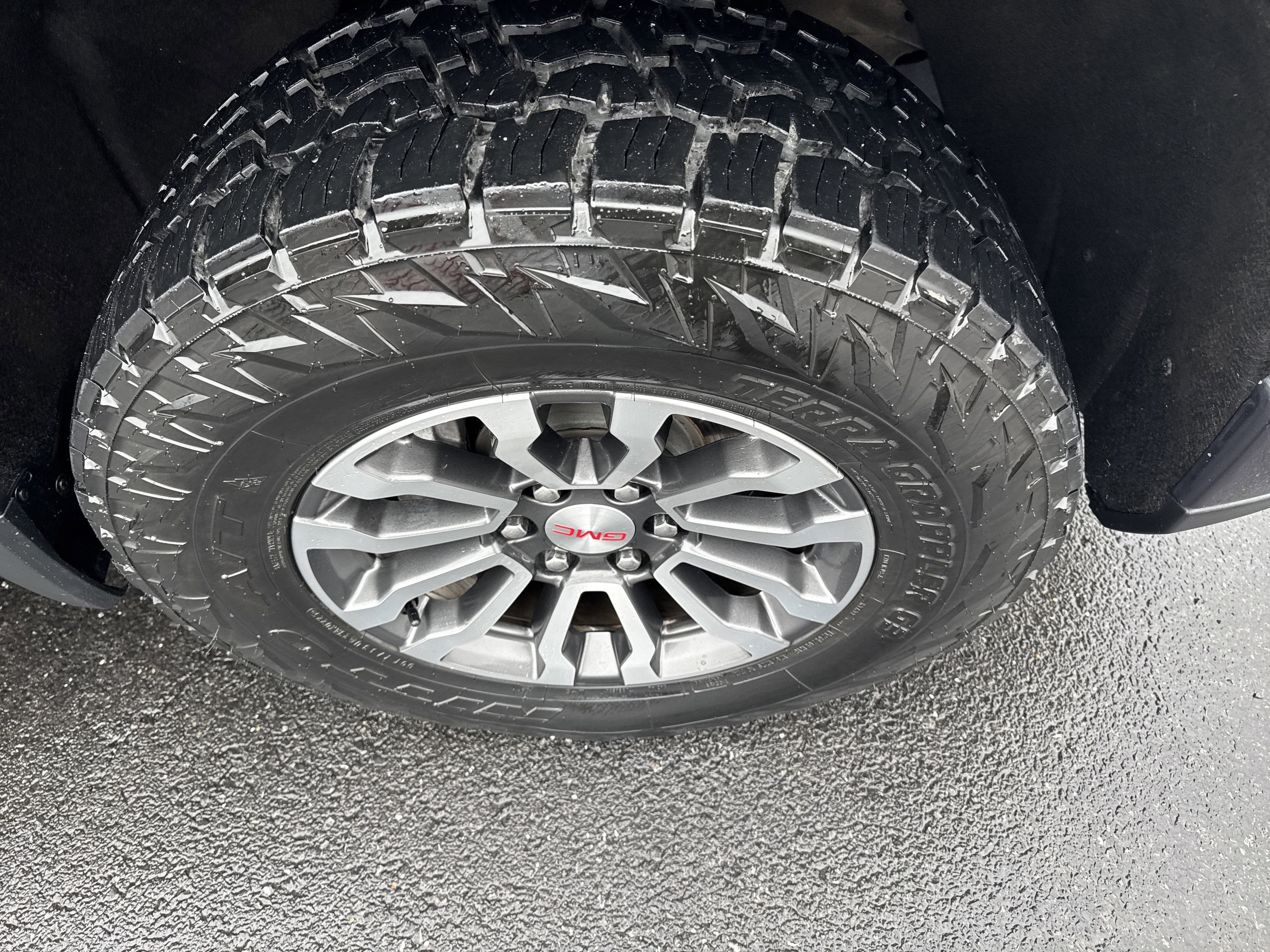 2023 GMC SIERRA 1500 AT4