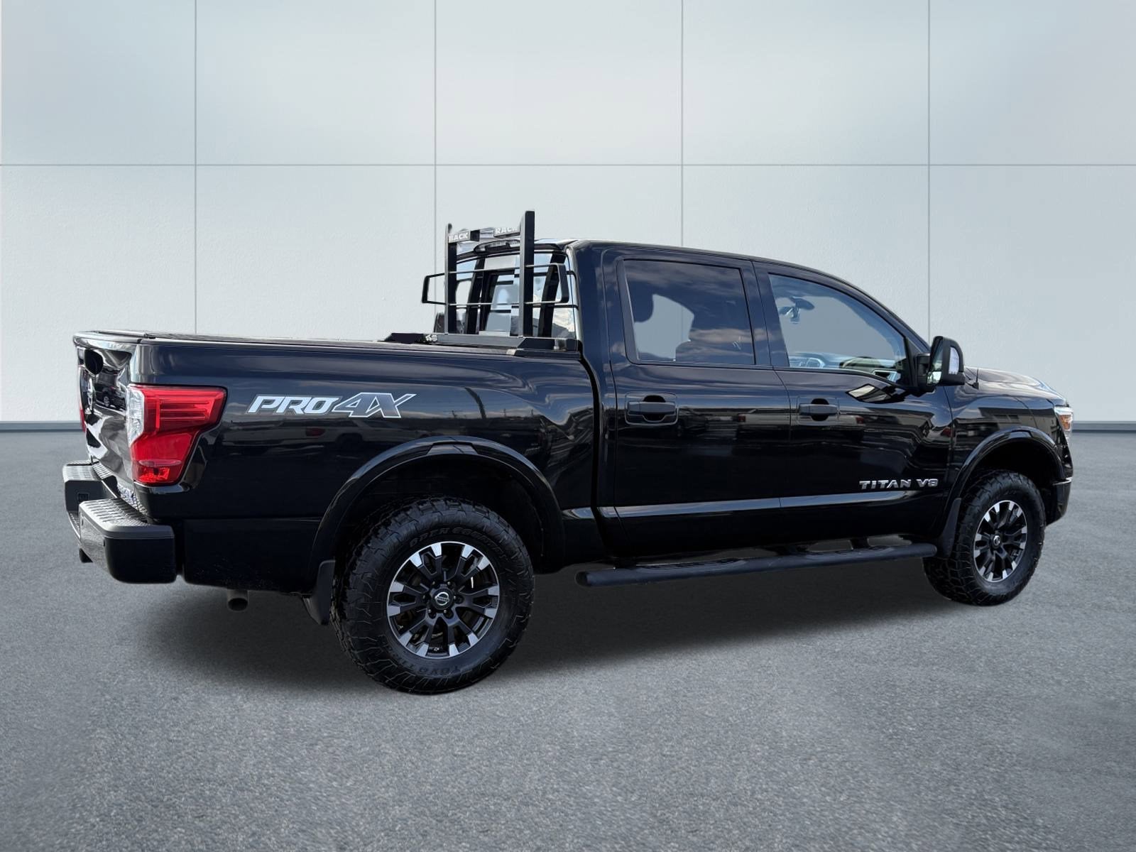 2018 Nissan TITAN PRO-4X