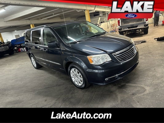 2014 Chrysler TOWN & COUNTRY TOURING in Lewistown, PA - Lake Auto
