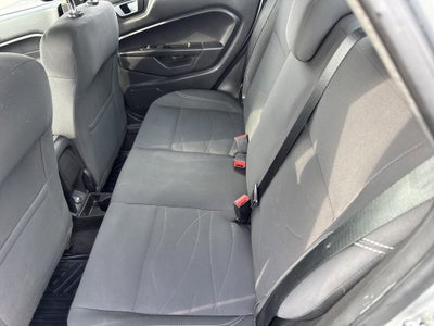 2016 Ford FIESTA SE
