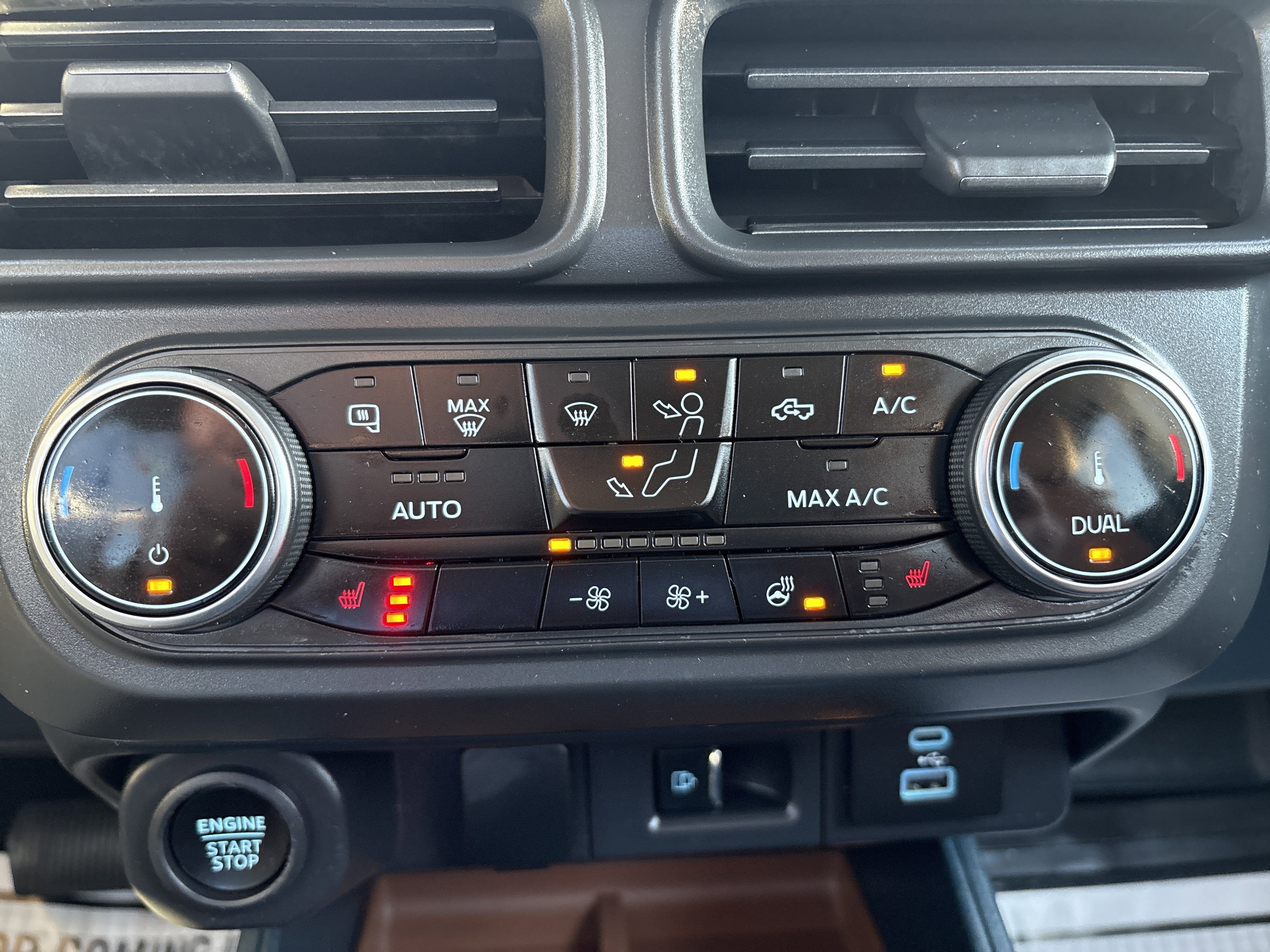 2023 Ford MAVERICK LARIAT w/ Luxury Pkg