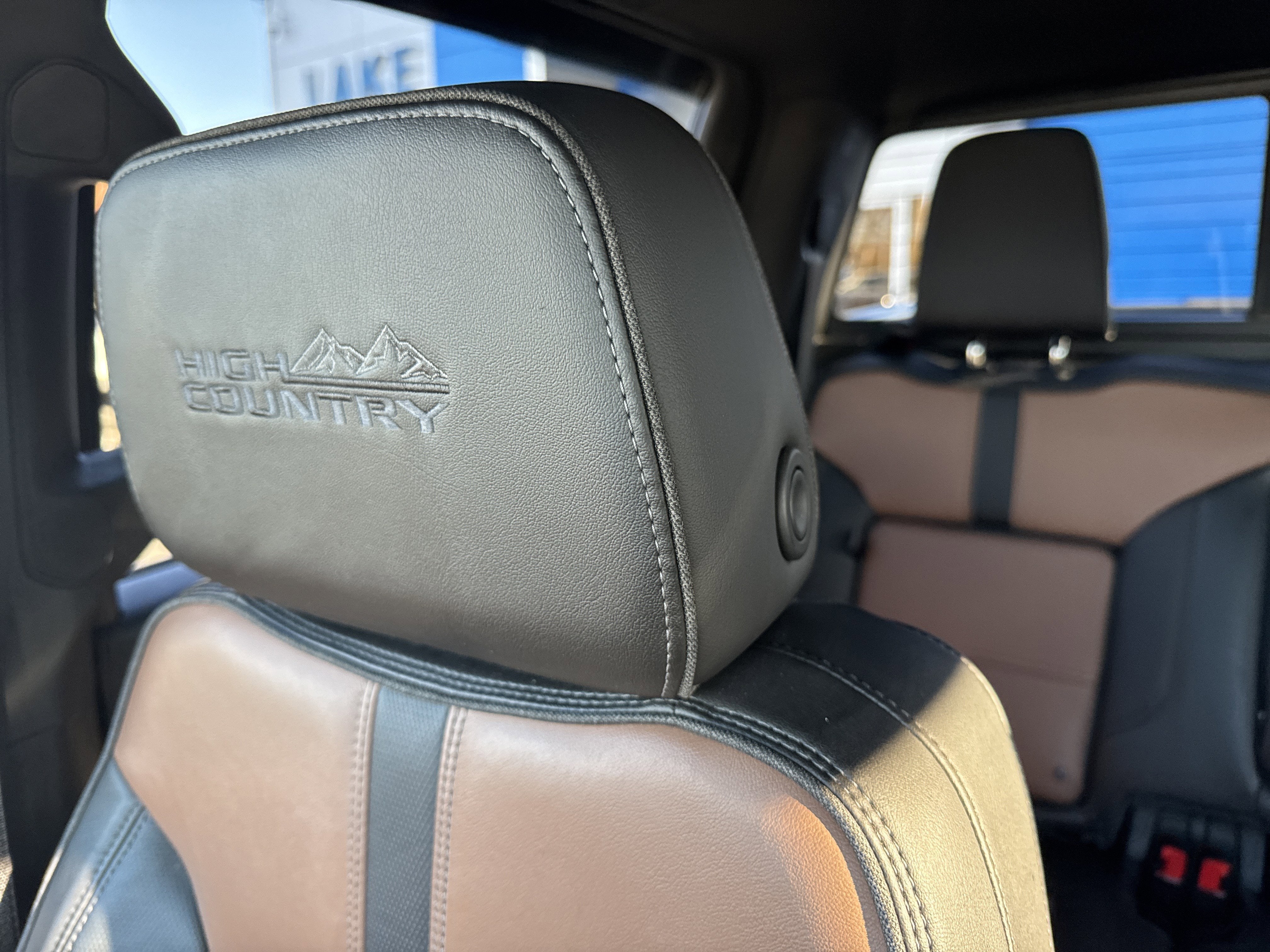 2022 Chevrolet SILVERADO 1500 HIGH COUNTRY