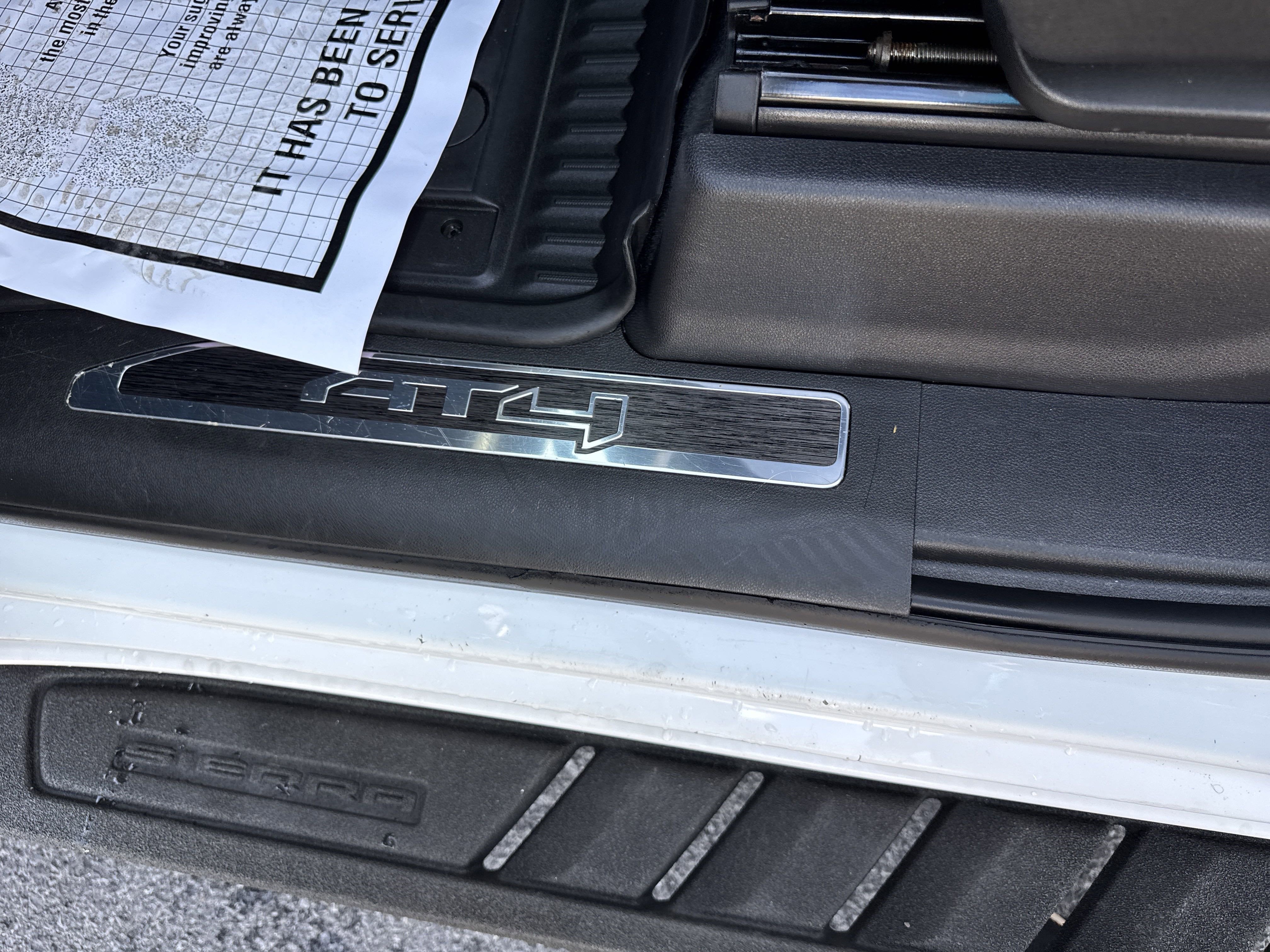 2022 GMC SIERRA 1500 LIMITED AT4