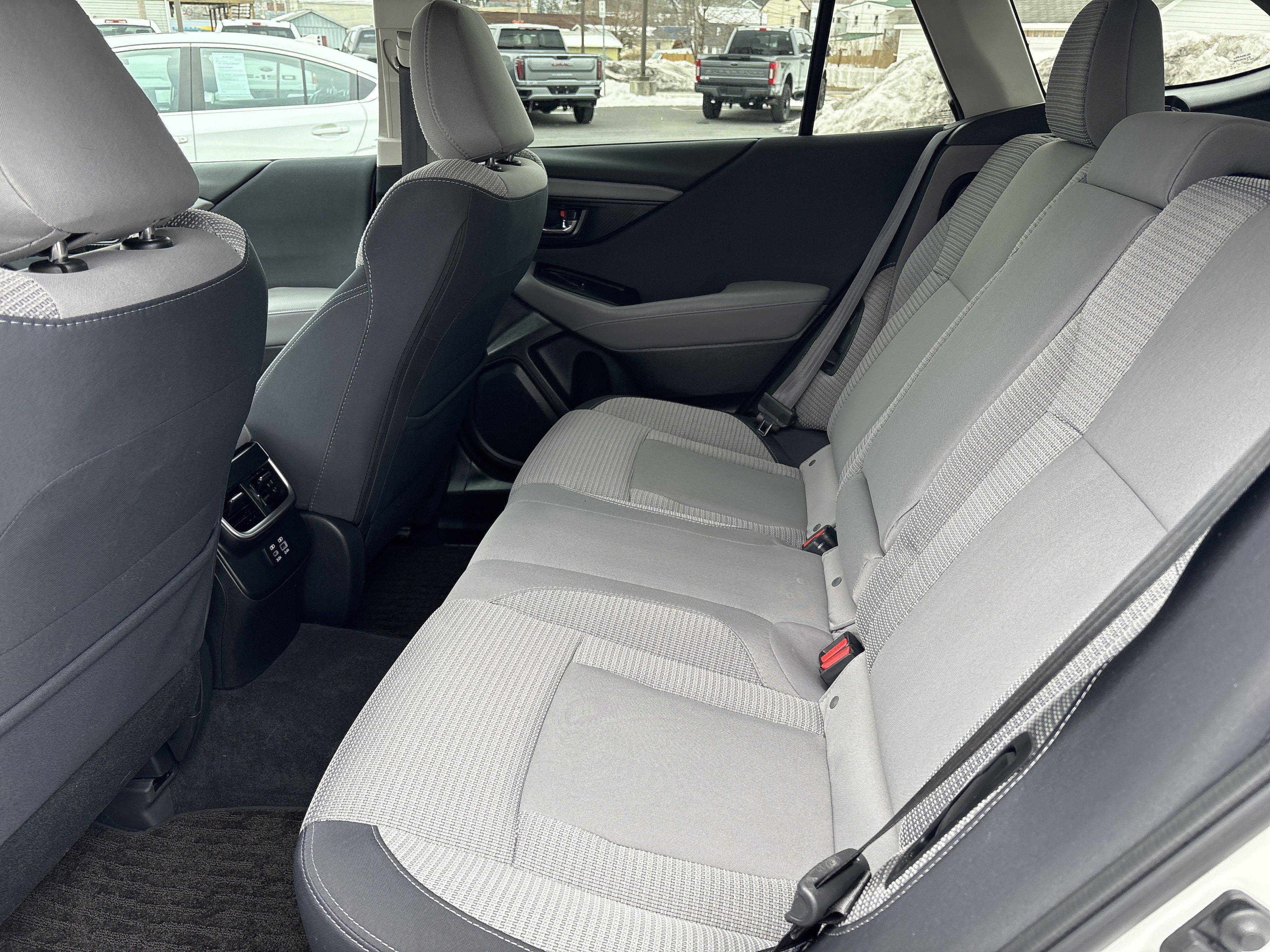 2023 Subaru OUTBACK Premium