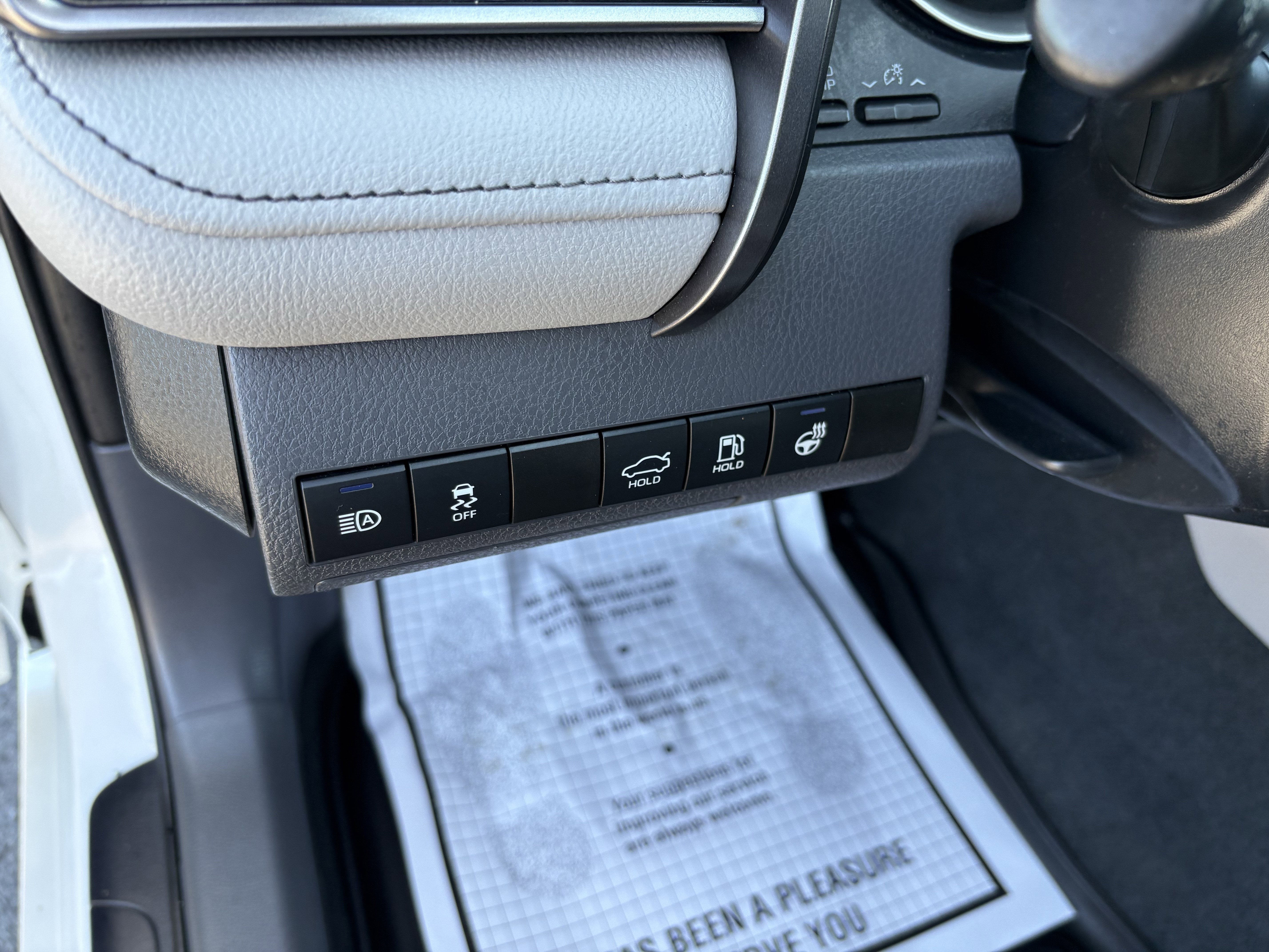 2024 Toyota CAMRY XLE