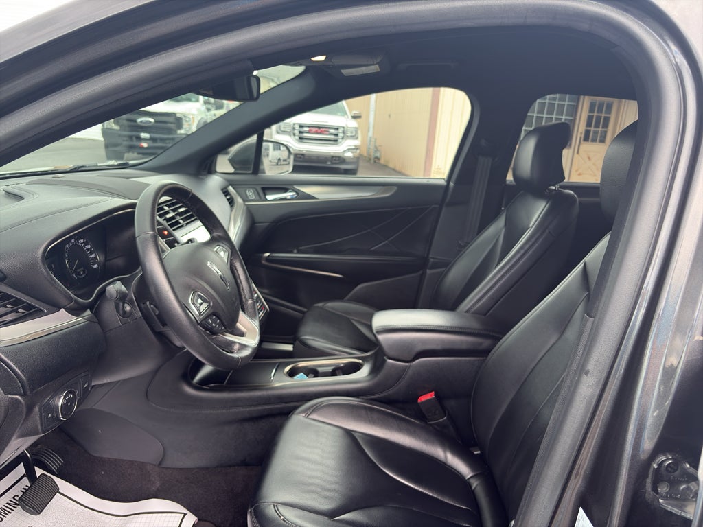 2019 Lincoln MKC Standard