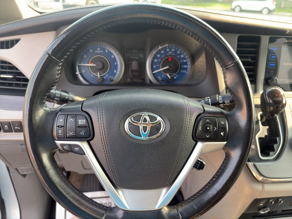 2015 Toyota Sienna XLE Premium