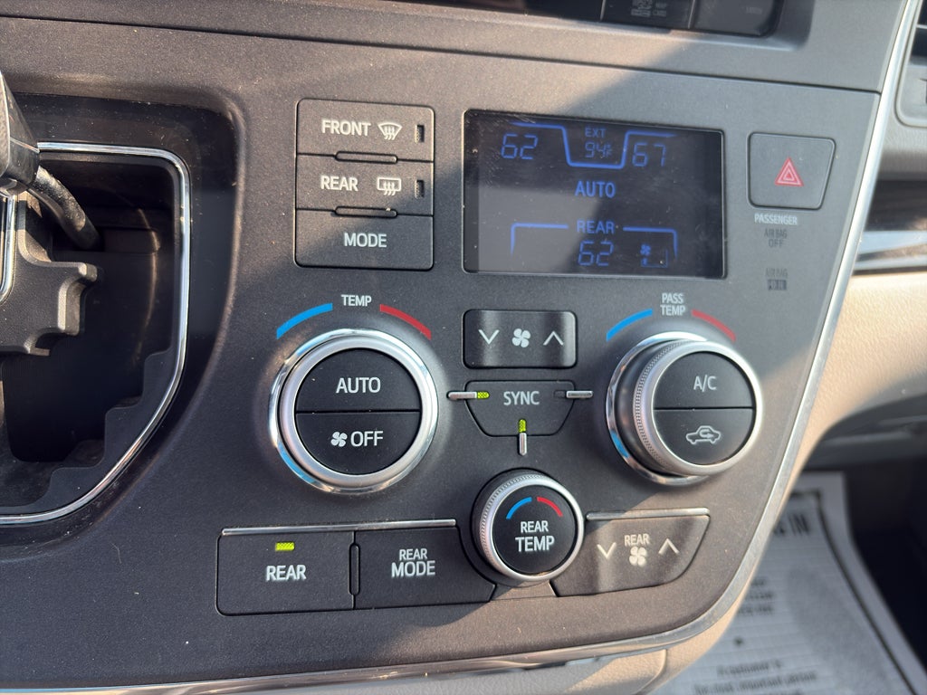 2015 Toyota Sienna XLE Premium