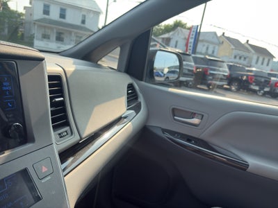 2015 Toyota Sienna XLE Premium