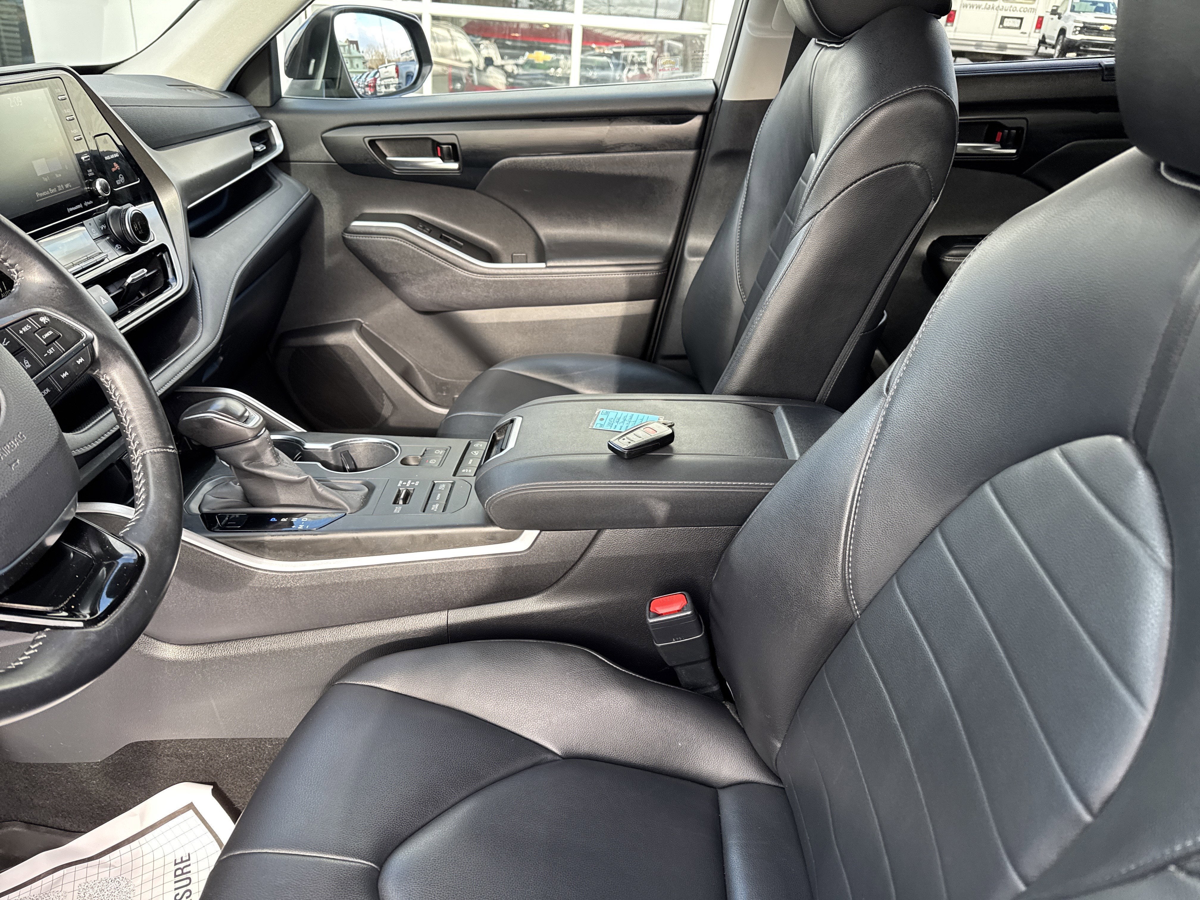 2020 Toyota HIGHLANDER XLE