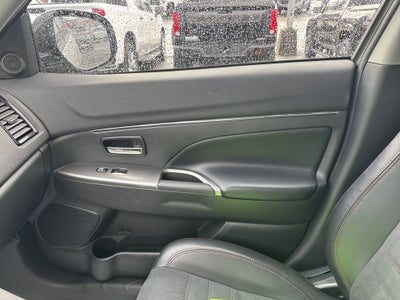 2024 Mitsubishi OUTLANDER SPORT SE