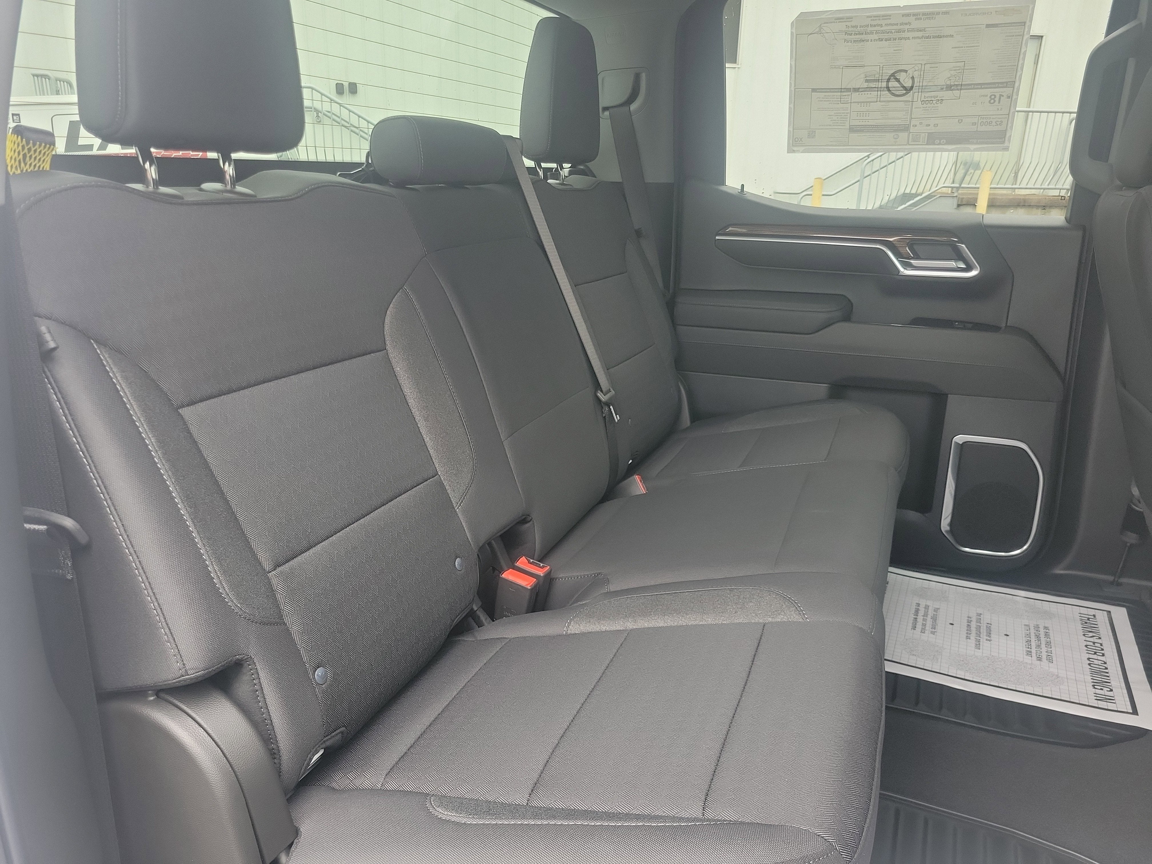 2025 Chevrolet Silverado 1500 LT (2FL)