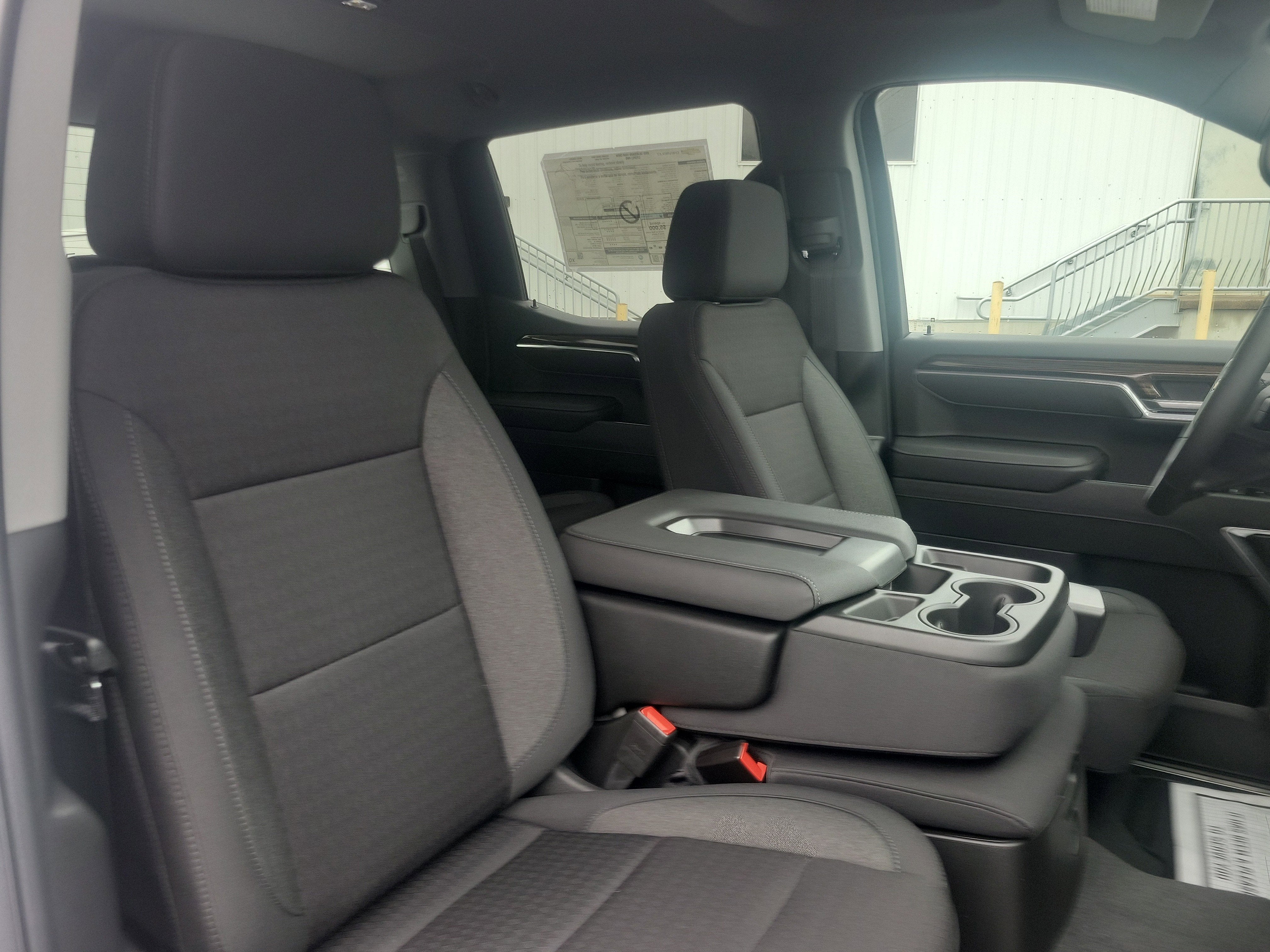 2025 Chevrolet Silverado 1500 LT (2FL)