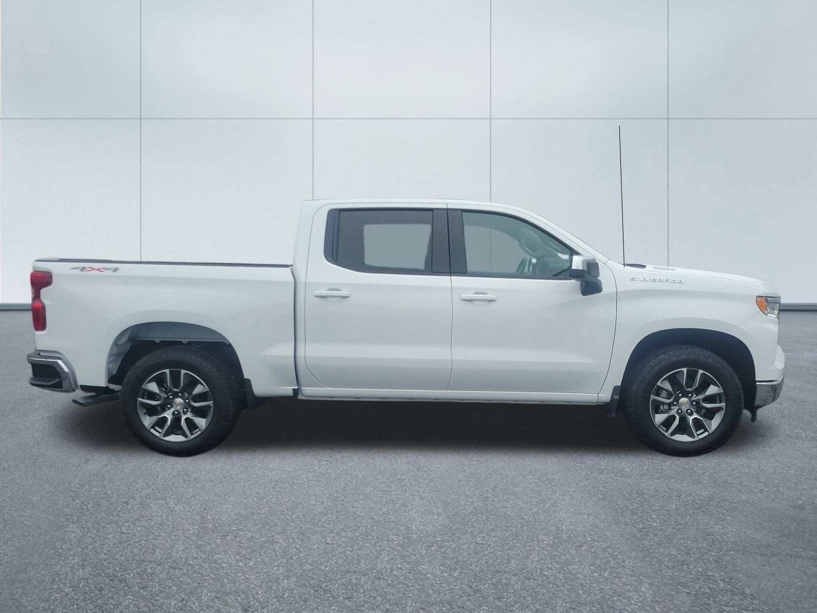 2025 Chevrolet Silverado 1500 LT (2FL)