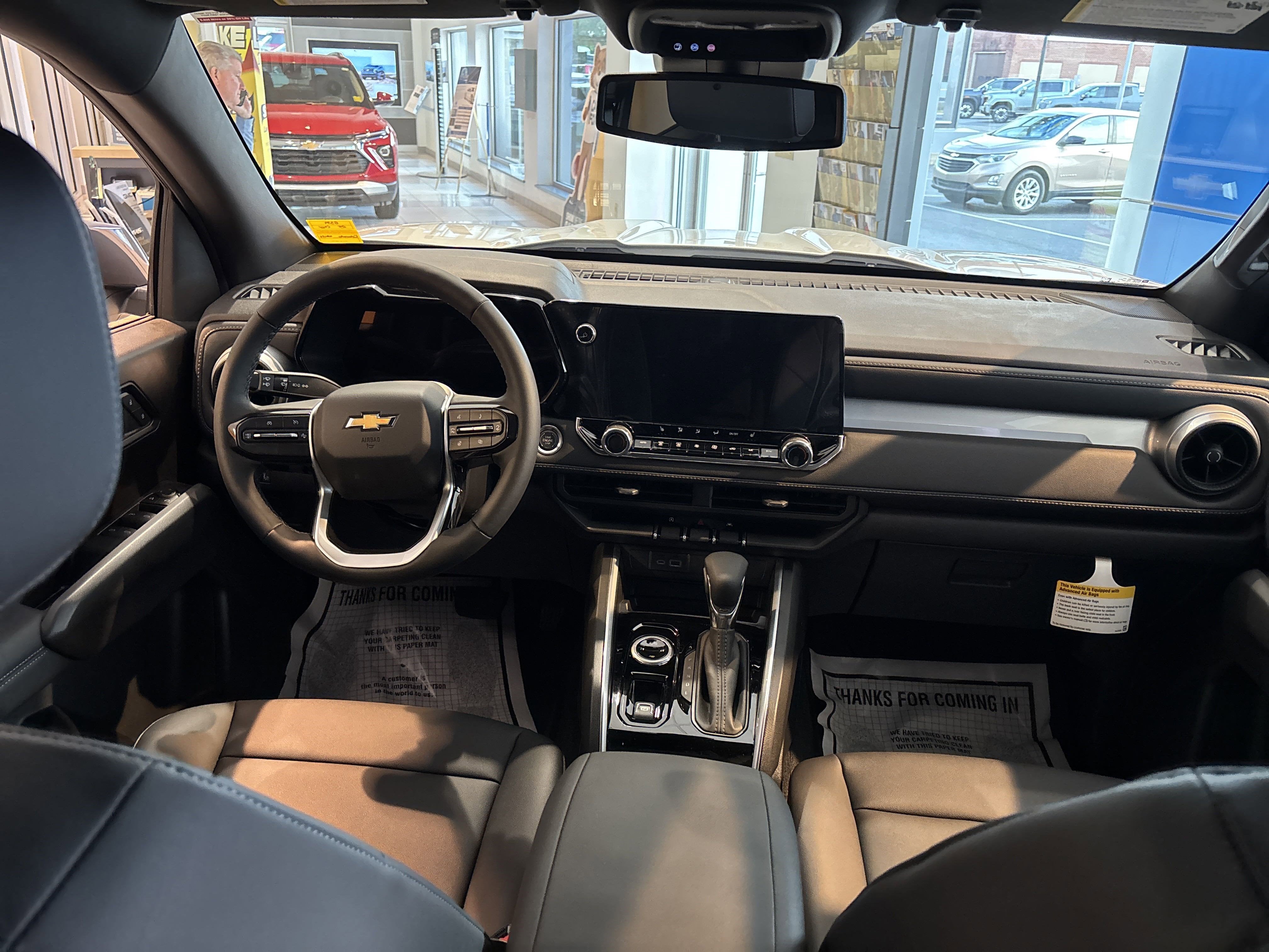 2025 Chevrolet Colorado WT/LT