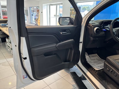 2025 Chevrolet Colorado WT/LT