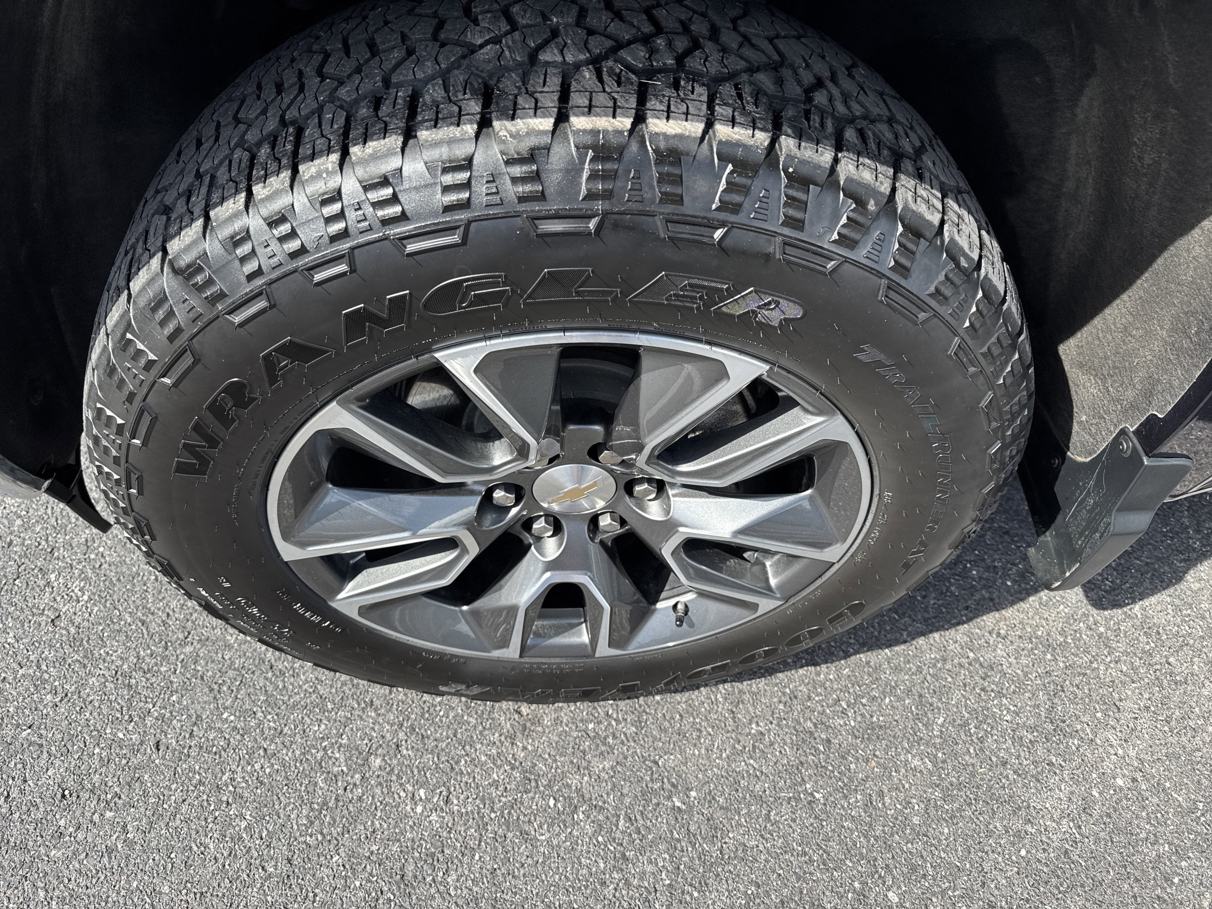 2023 Chevrolet Silverado 1500 LT (2FL)