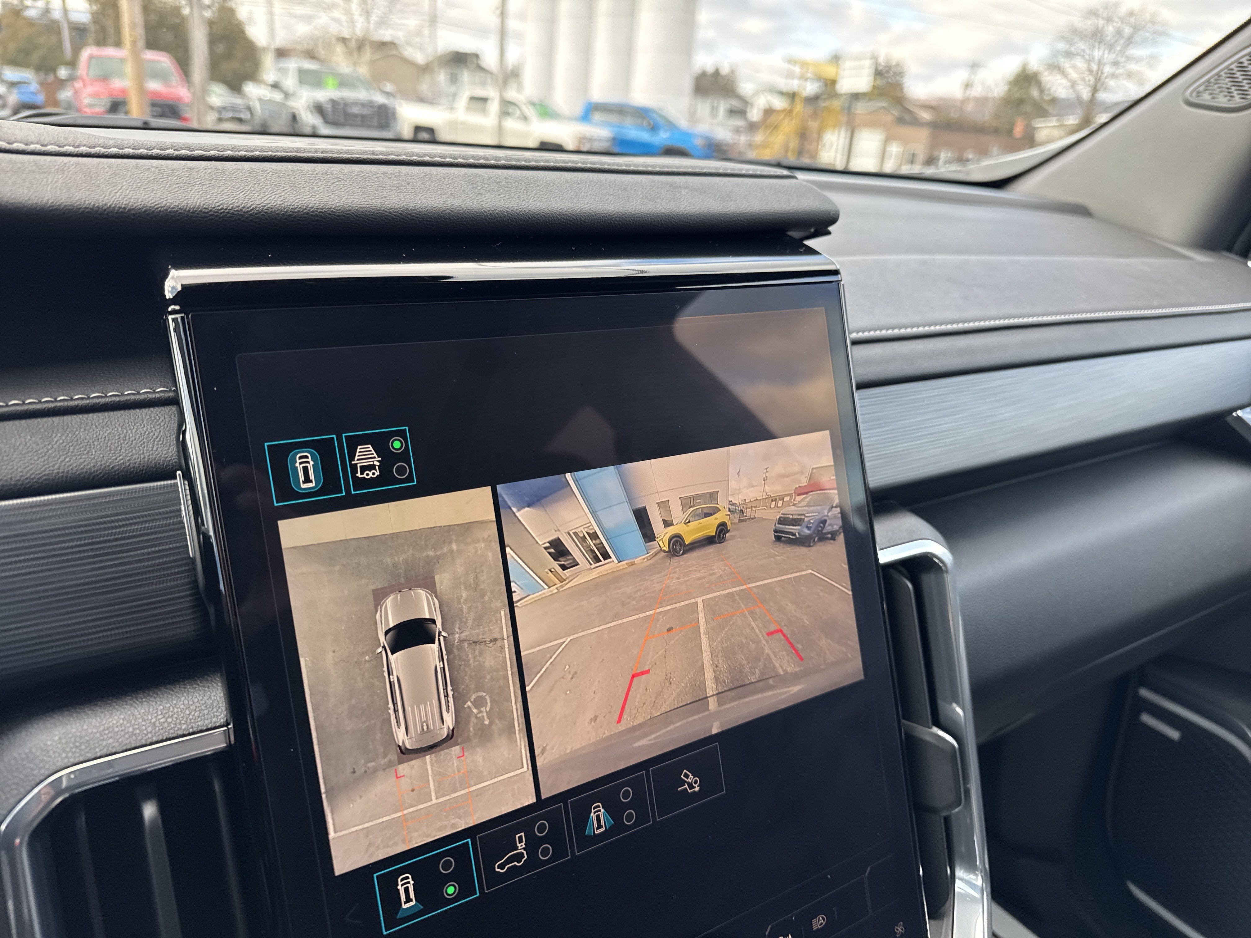 2024 GMC Acadia Elevation