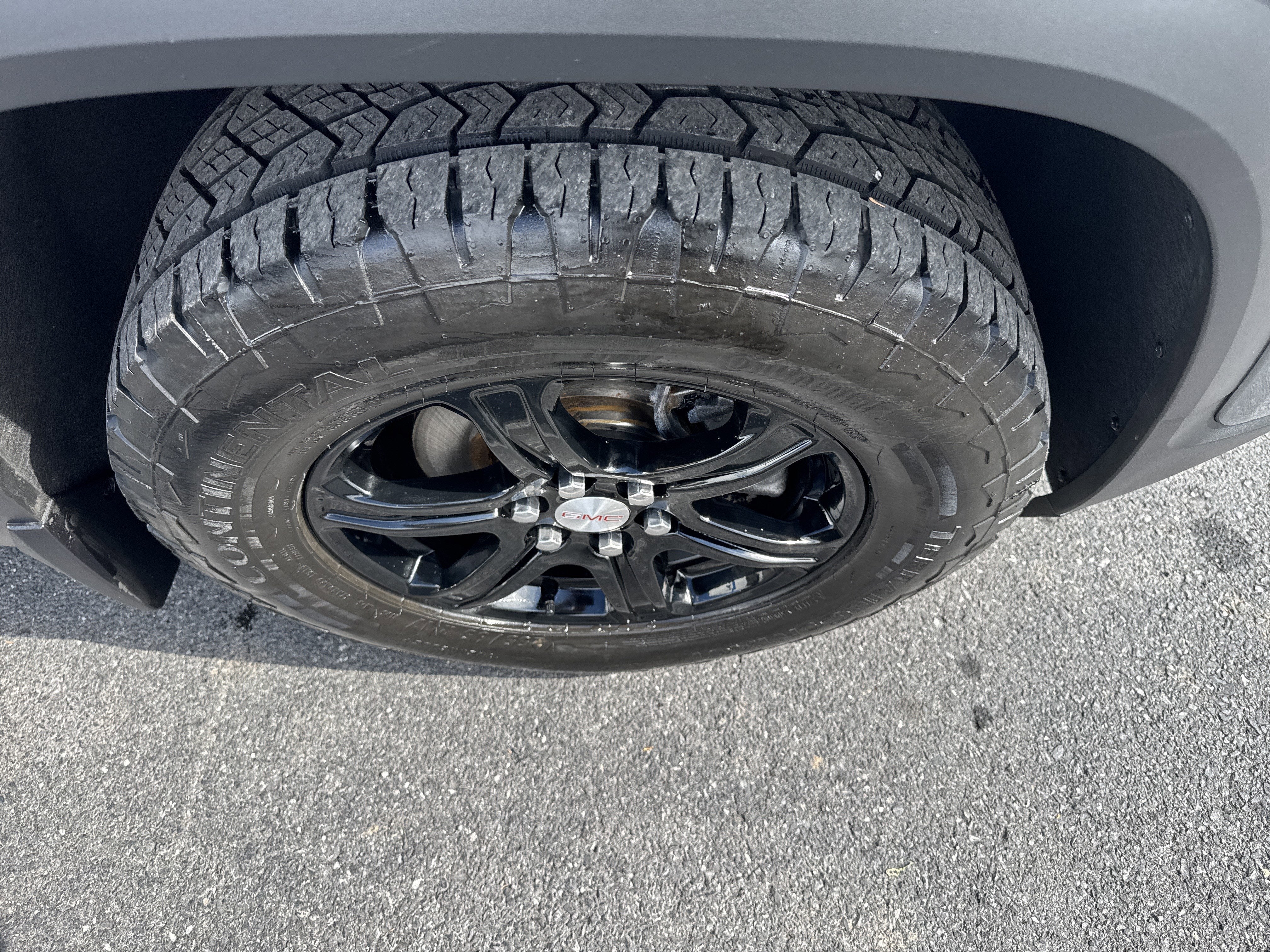2023 GMC Acadia AT4