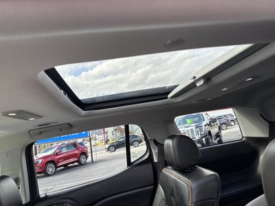 2023 GMC Acadia AT4