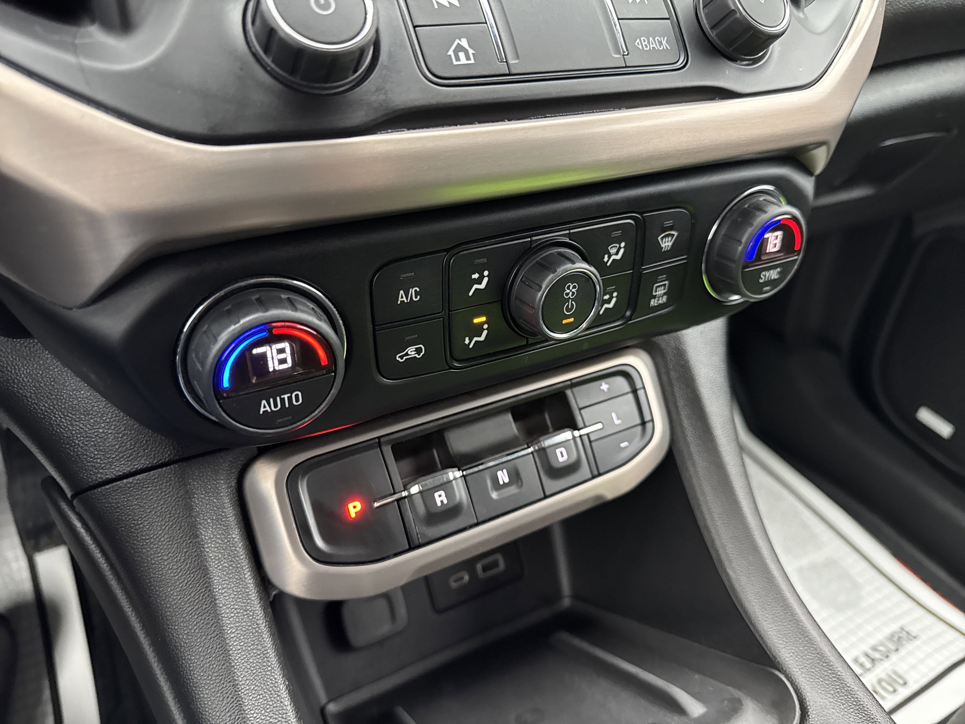 2020 GMC Acadia Denali