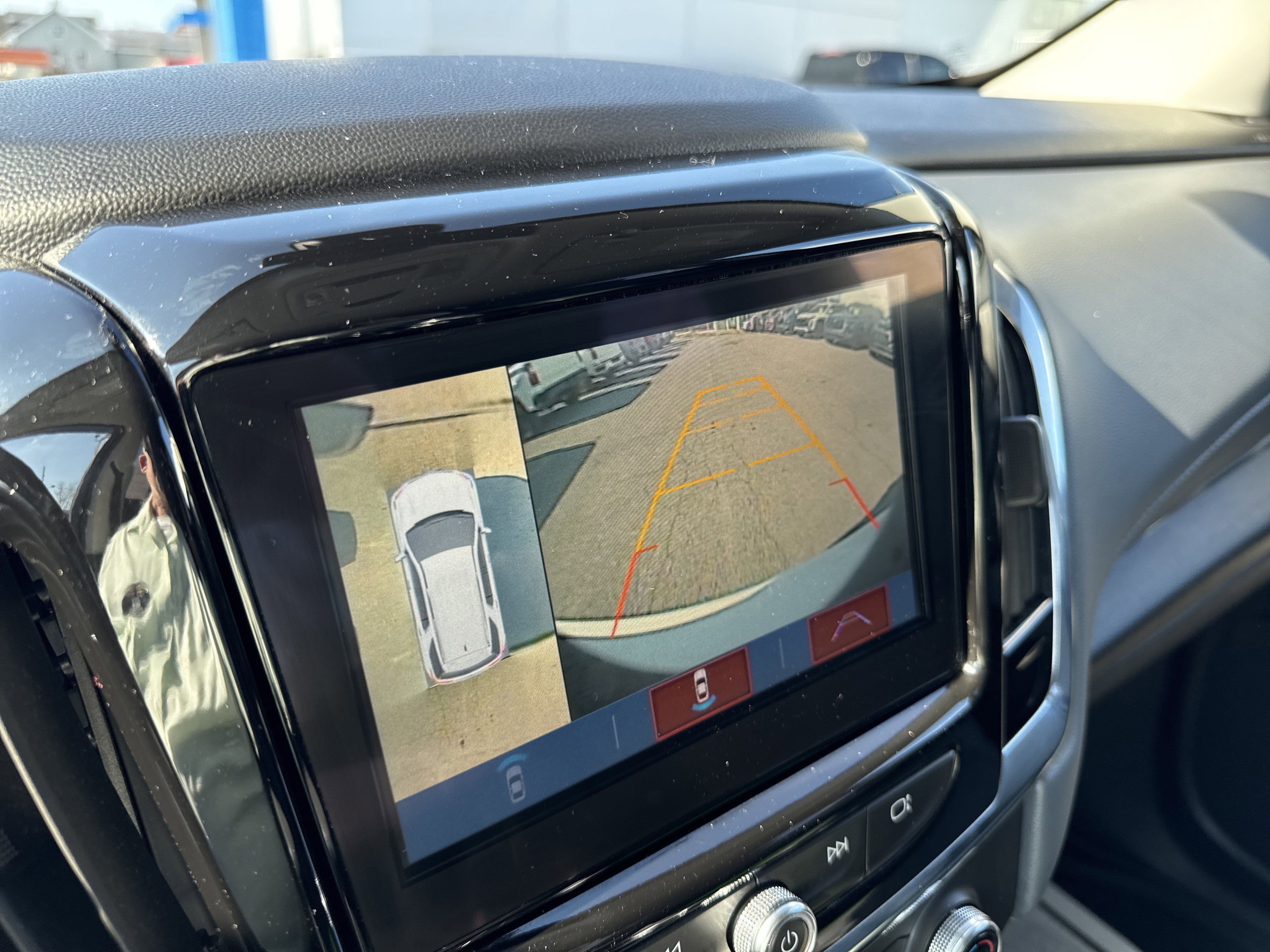 2018 Chevrolet Traverse LT Leather