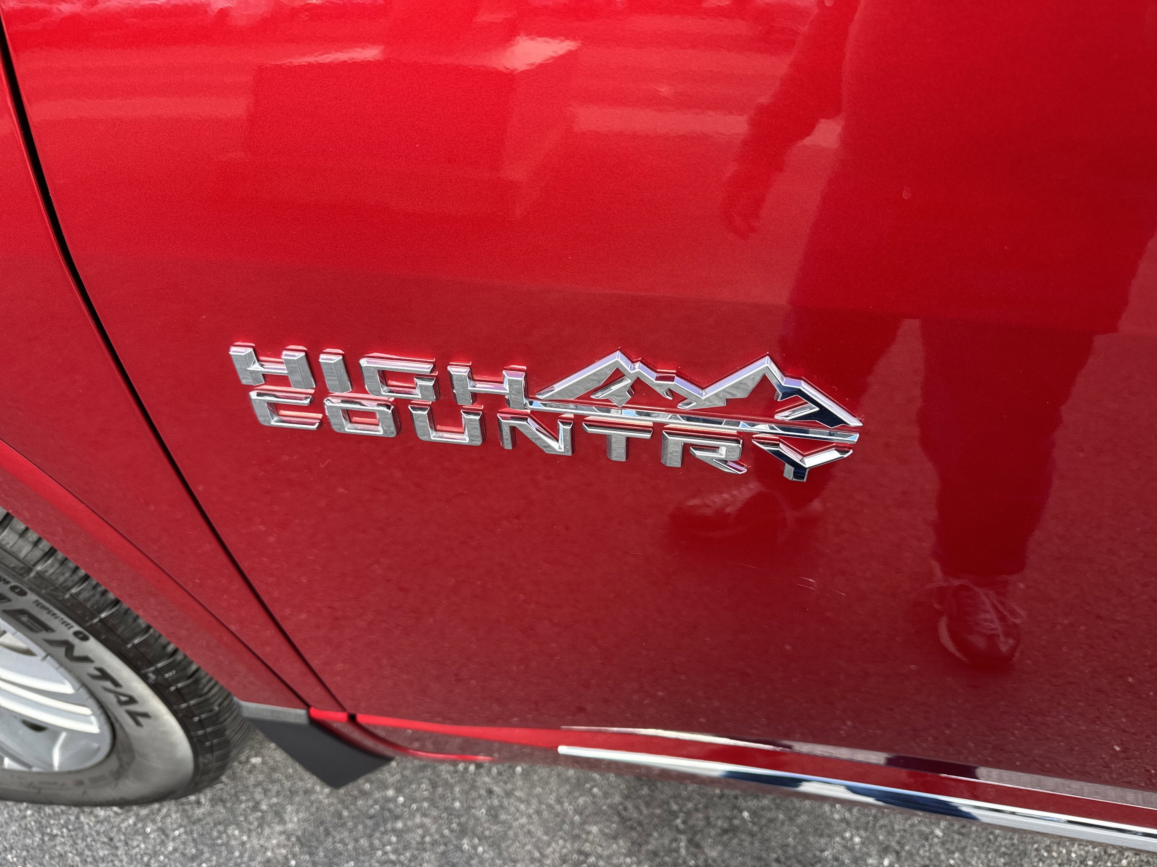 2023 Chevrolet Traverse High Country