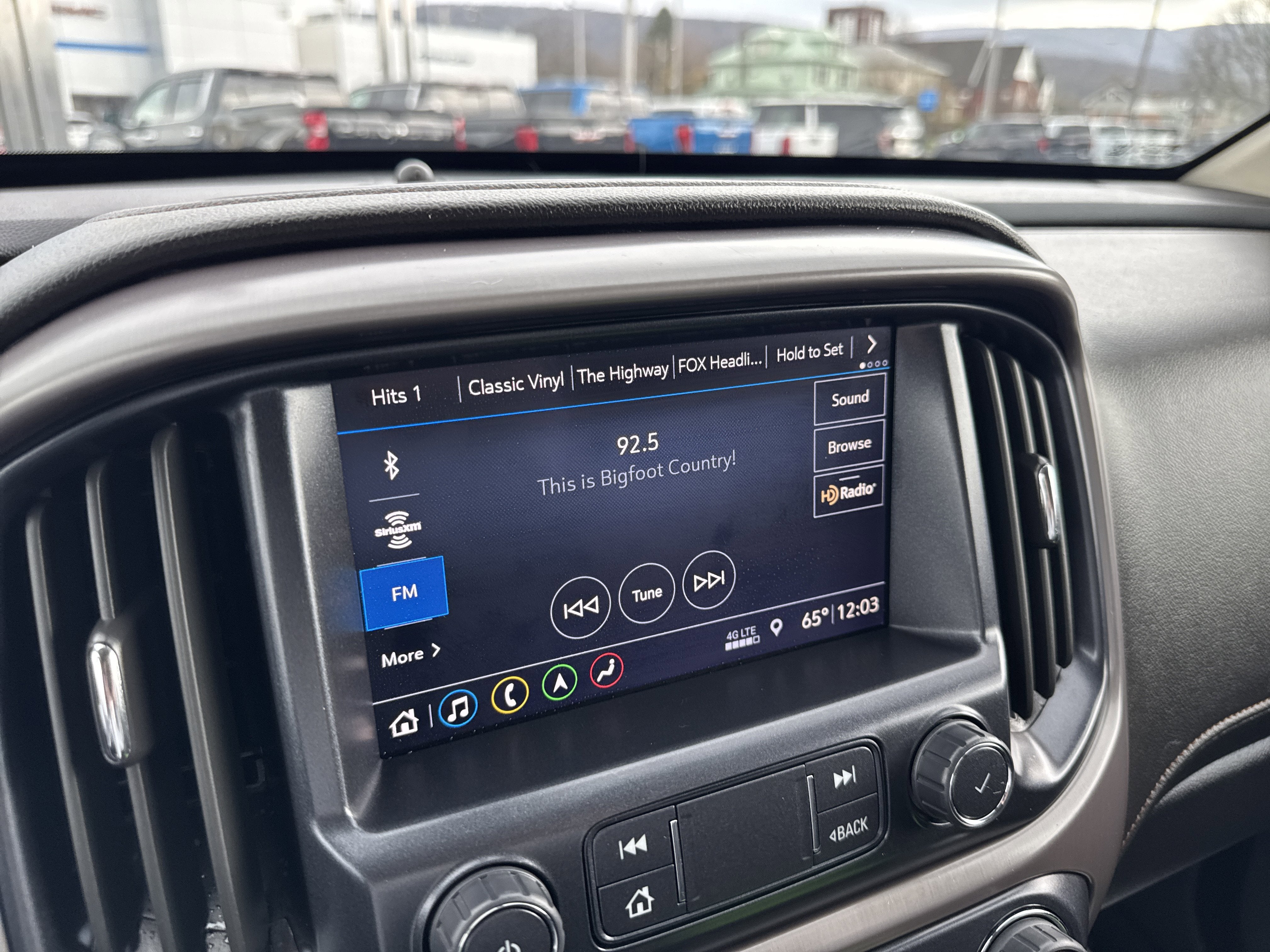 2022 GMC Canyon AT4 - Leather