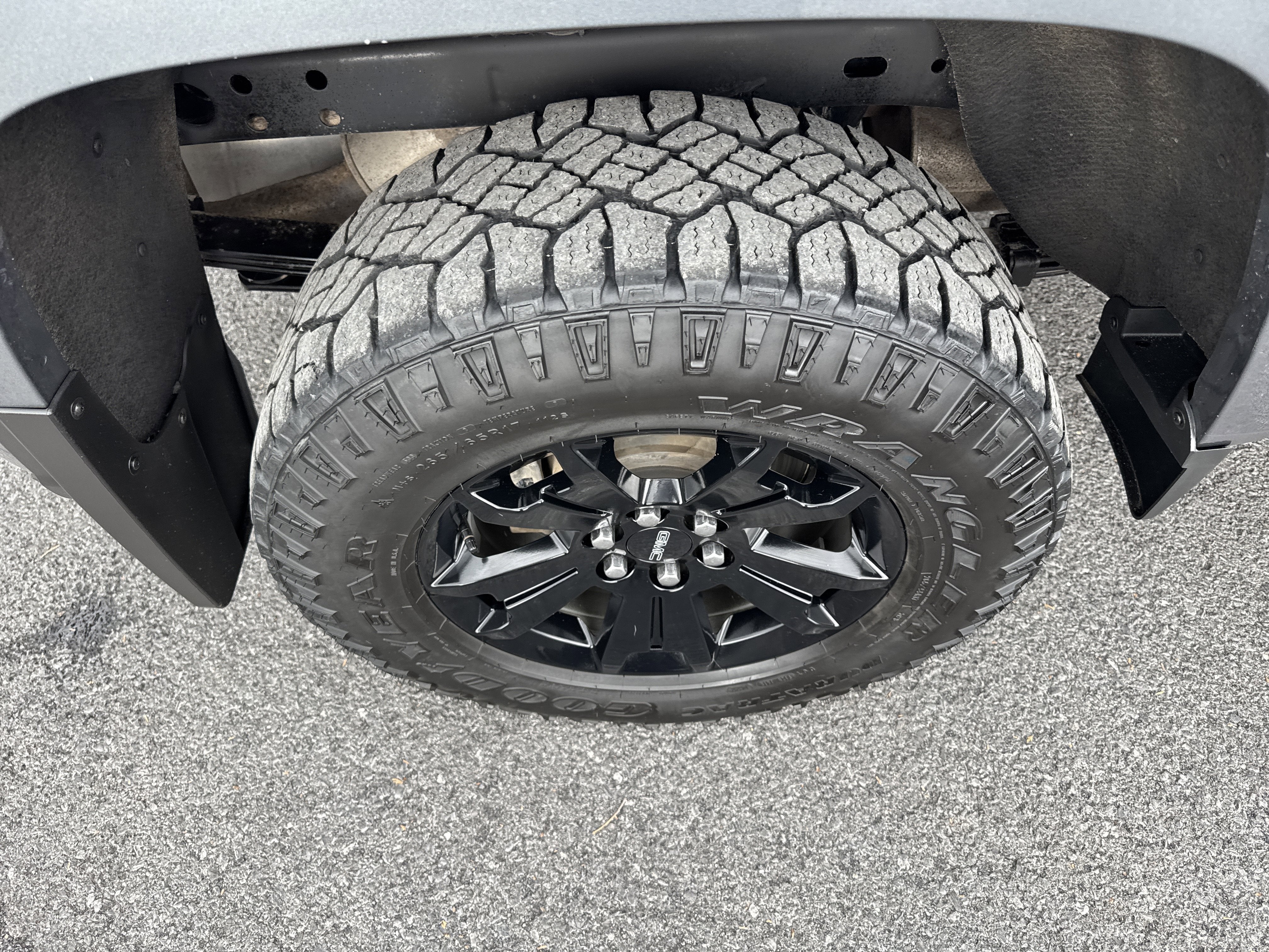 2022 GMC Canyon AT4 - Leather