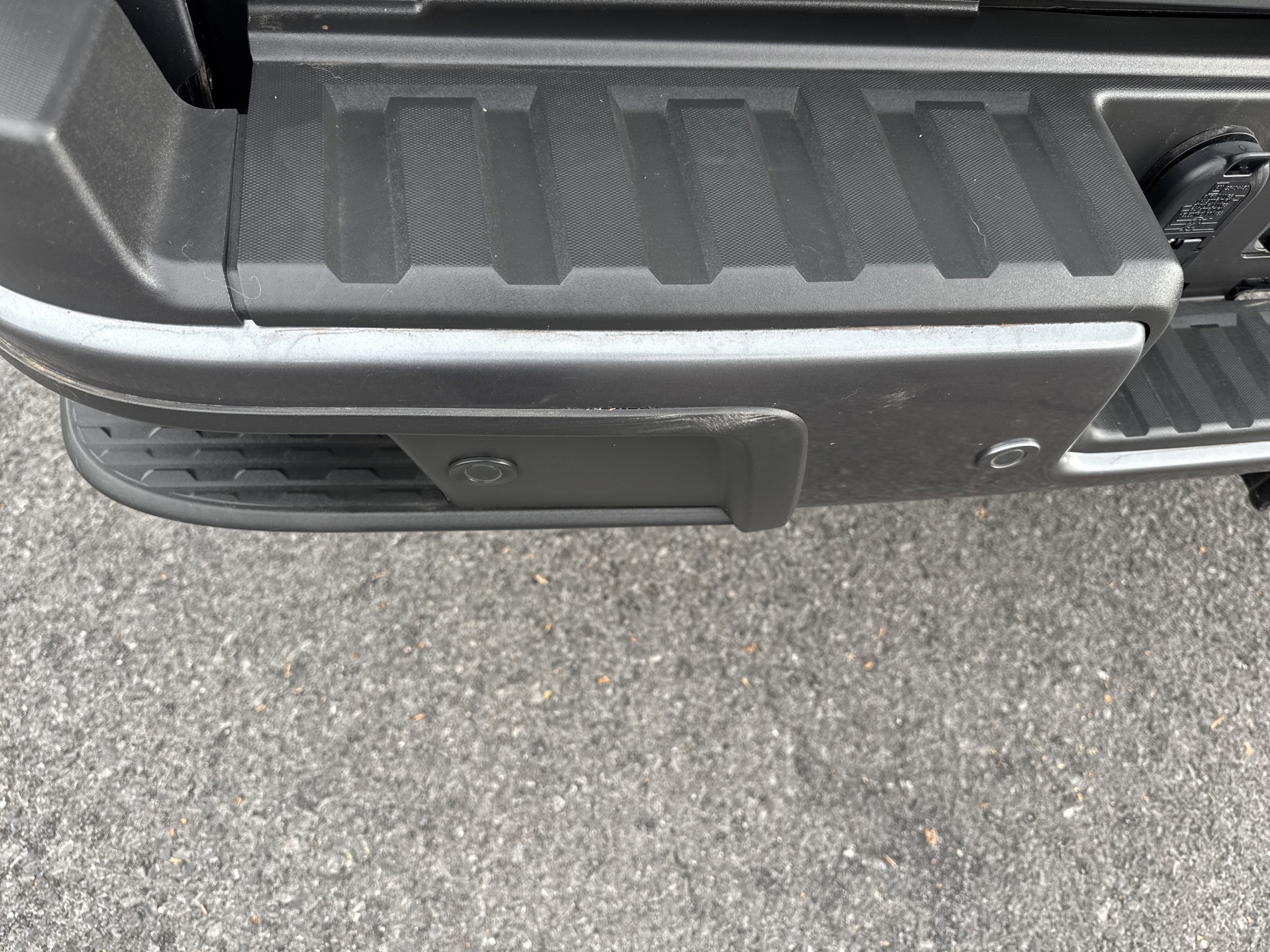 2022 GMC Canyon AT4 - Leather