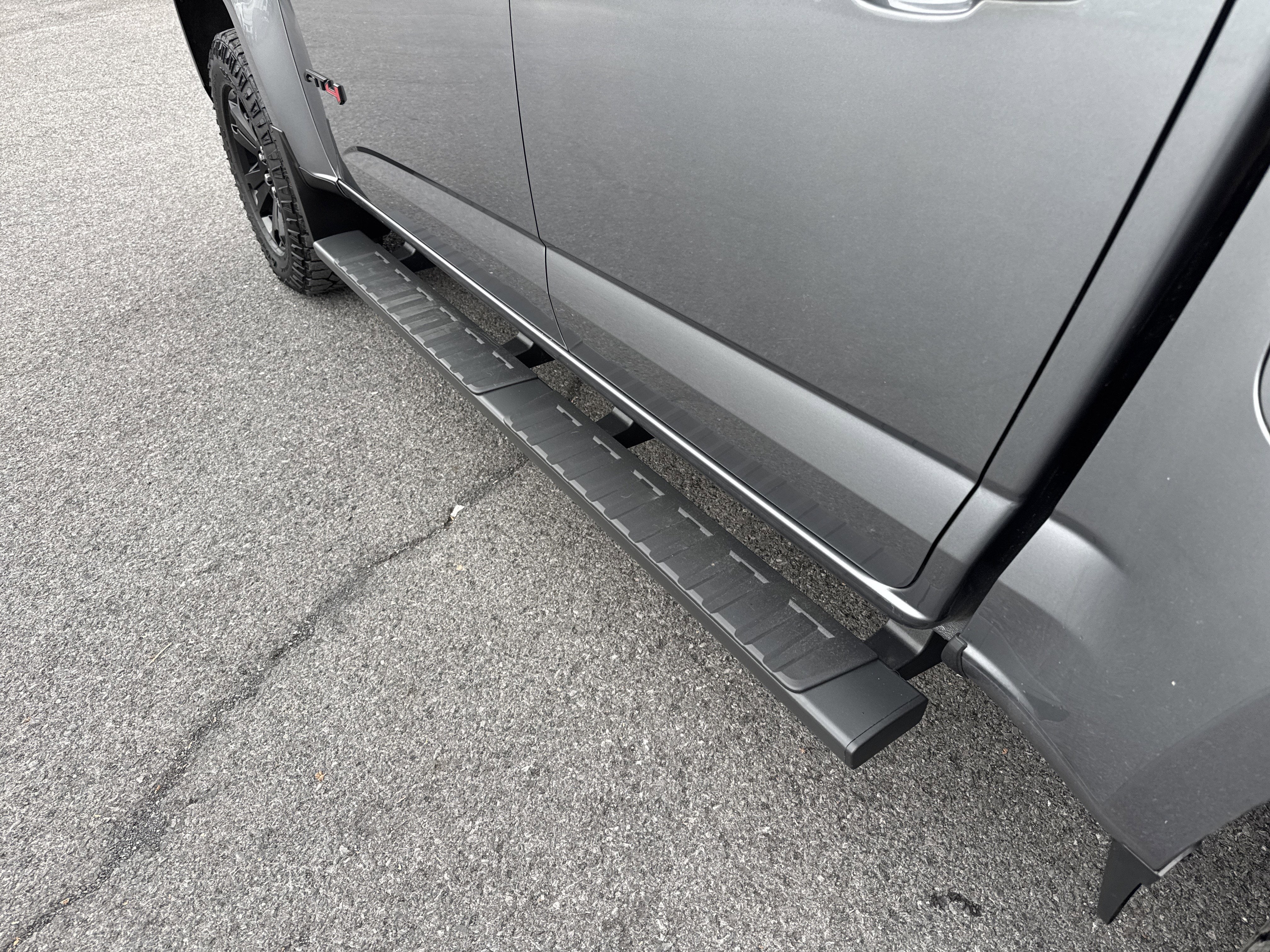 2022 GMC Canyon AT4 - Leather