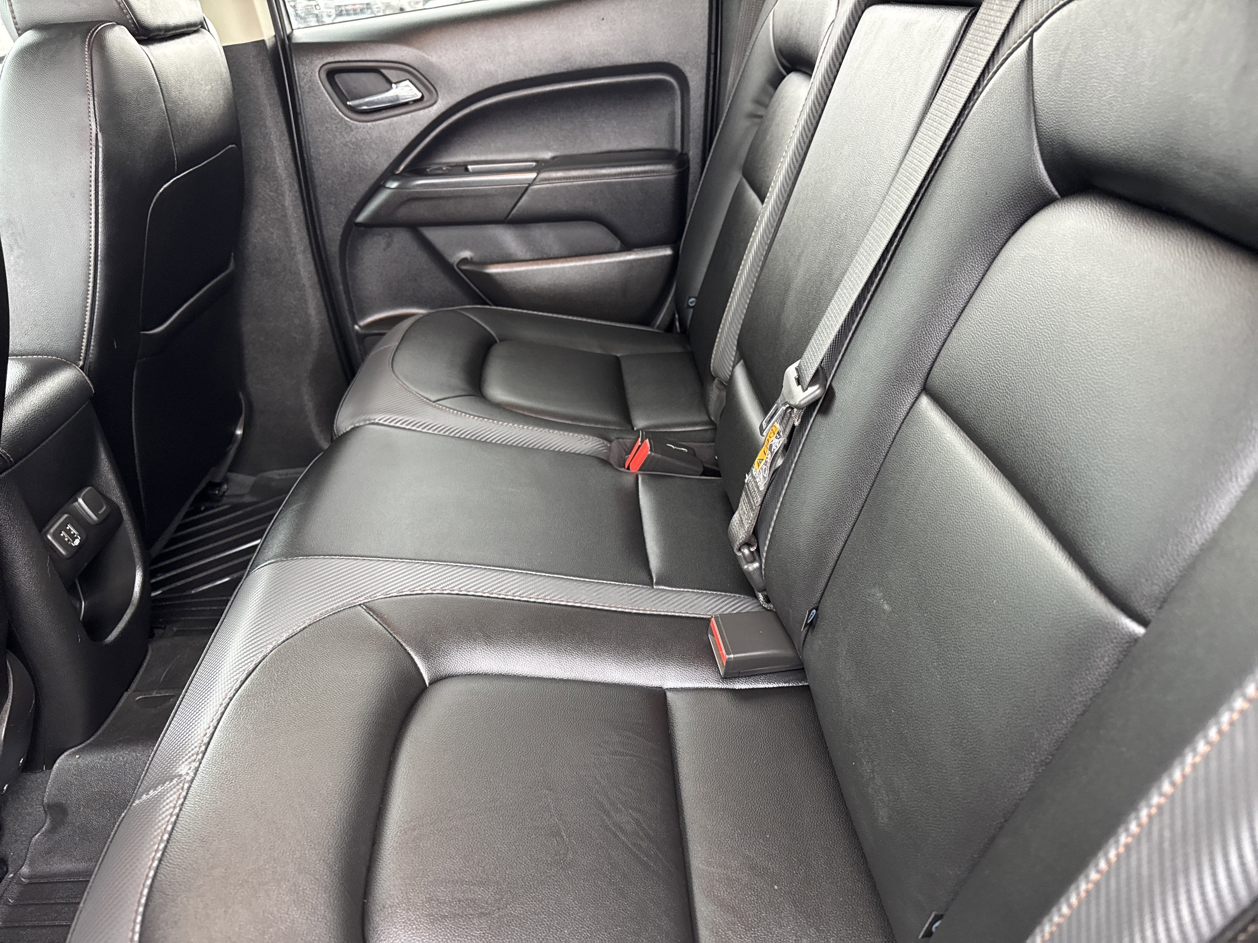 2022 GMC Canyon AT4 - Leather