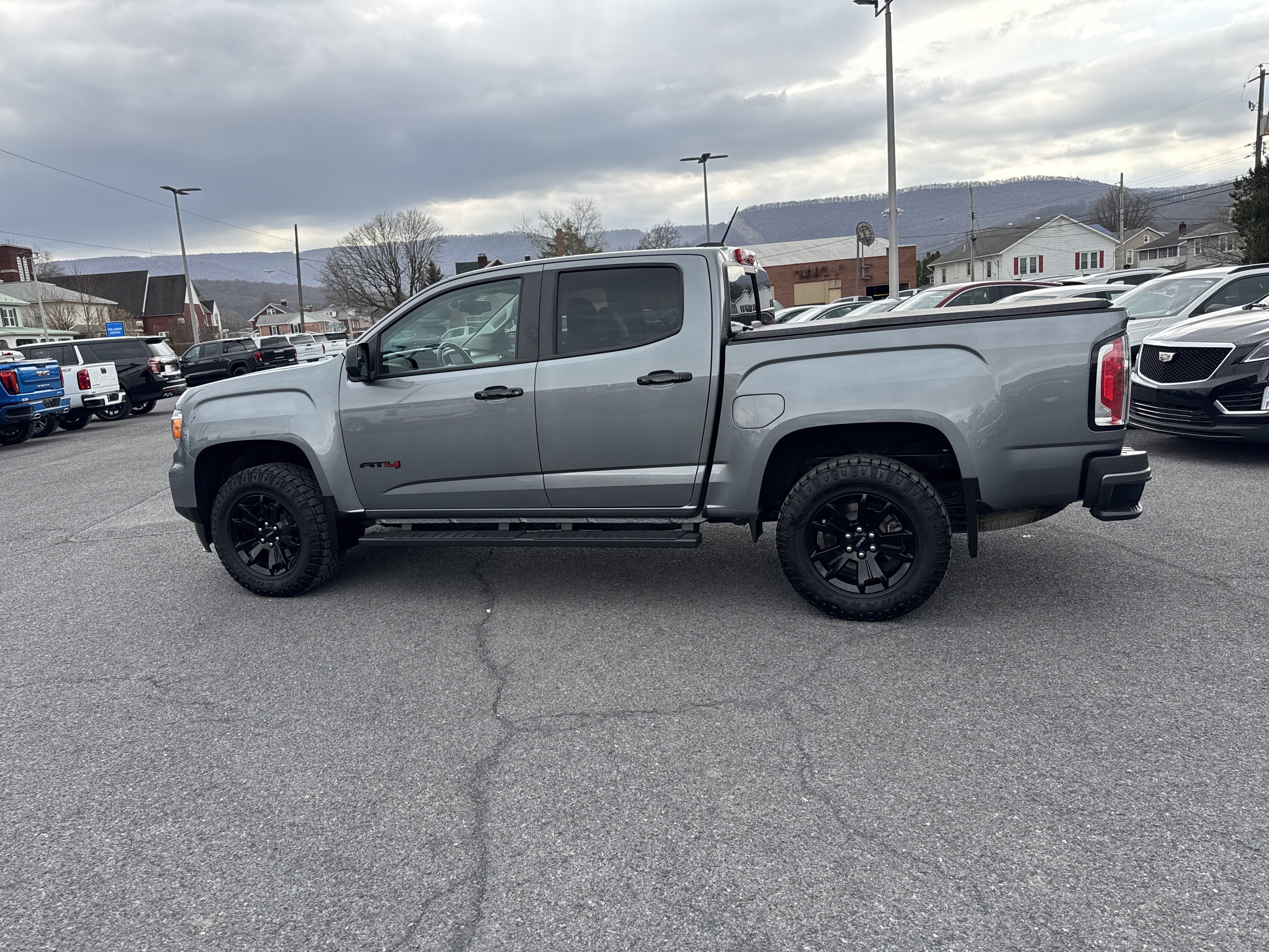 2022 GMC Canyon AT4 - Leather