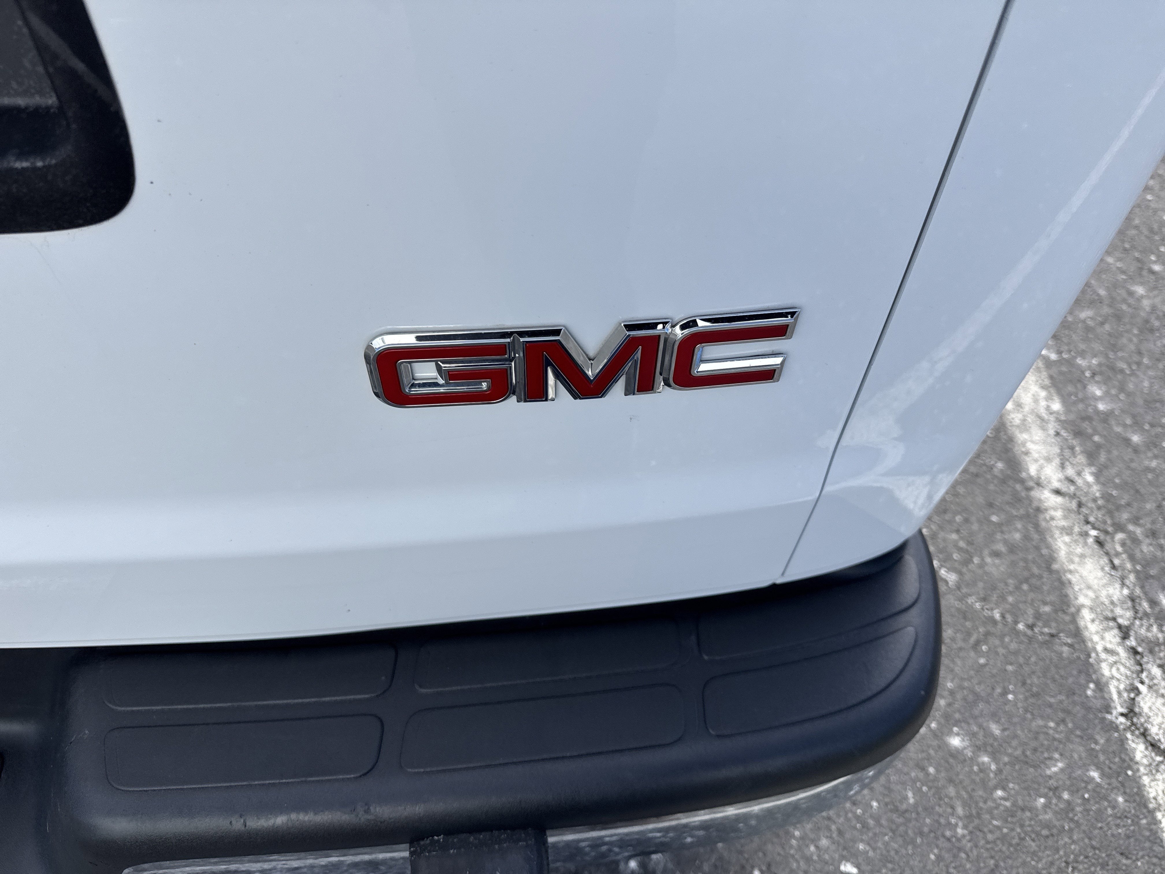 2024 GMC Savana Cargo 2500 Work Van